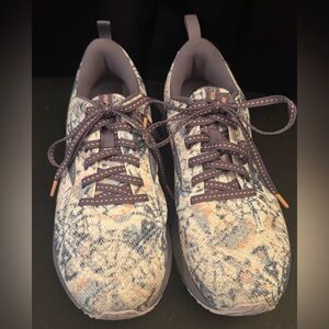 Brooks Women's Athletic Shoes - Lavender and Orange